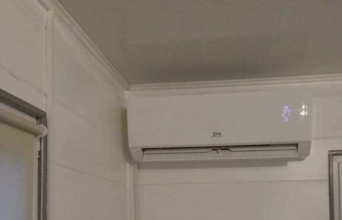 Установка настенного кондиционера в квартире в Минске